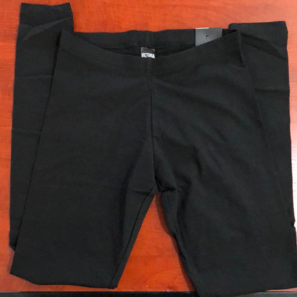 🆕 XS Victoria Sport Legging in Black 🆕